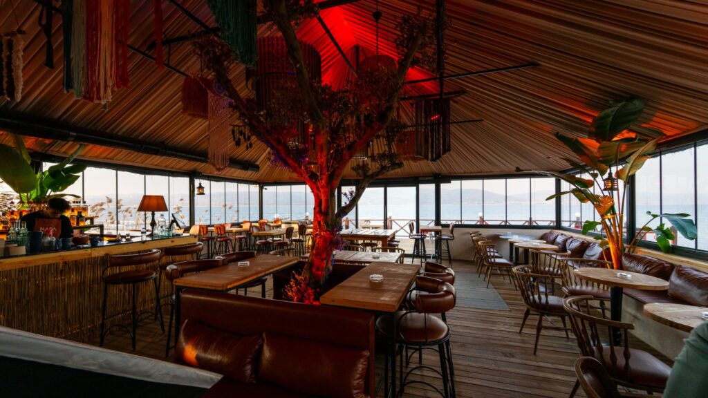 Sapanca'da pahalı kafe lounge